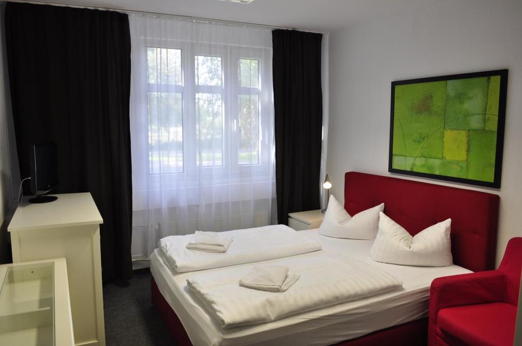 Apart Hotel Ferdinand Берлин Экстерьер фото
