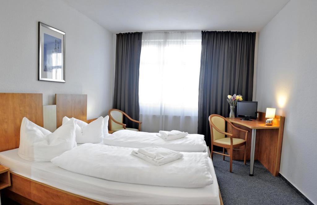 Apart Hotel Ferdinand Берлин Экстерьер фото
