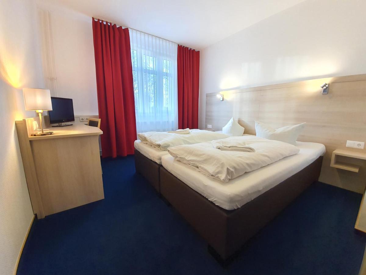 Apart Hotel Ferdinand Берлин Экстерьер фото